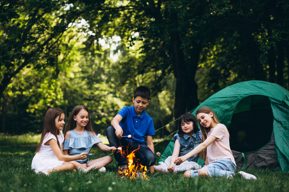 Holiday & Break Camps - Year-Round Child Care Solutions